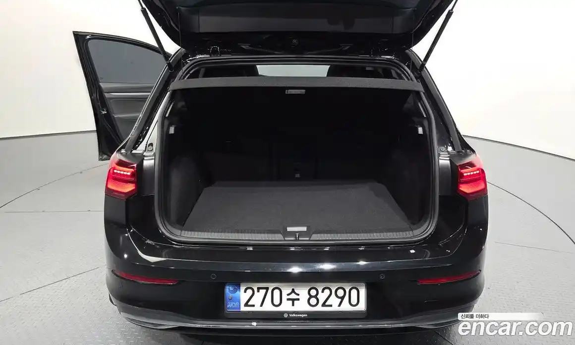 Volkswagen Golf 2024 2.0 Автомат в Москве № 547256, фото 20