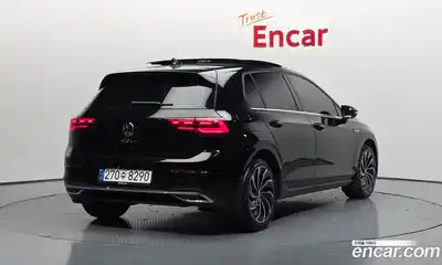 Volkswagen Golf 2024 2.0 Автомат в Москве № 547256, миниатюра 2