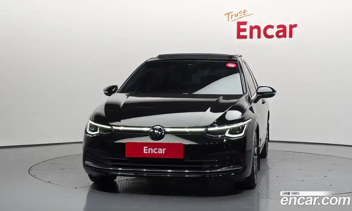 Volkswagen Golf 2024 2.0 Автомат в Москве № 547256, фото 3