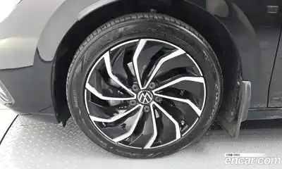 Volkswagen Golf 2024 2.0 Автомат в Москве № 547256, миниатюра 5