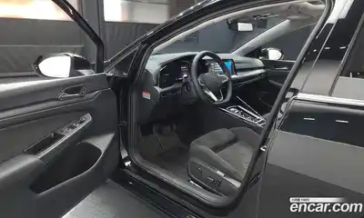 Volkswagen Golf 2024 2.0 Автомат в Москве № 547256, миниатюра 10