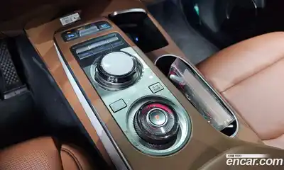 Genesis GV70 2023 2.5 Автомат в Москве № 57376, миниатюра 9