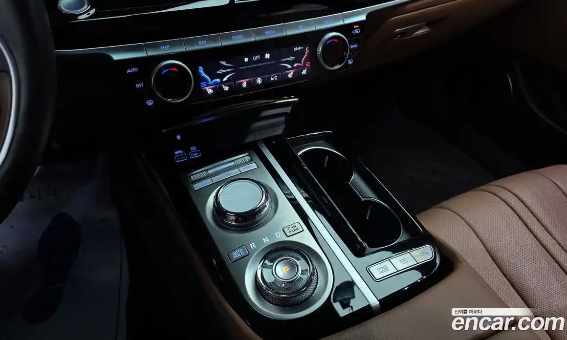 Genesis G80 2023 2.5 Автомат в Москве № 59392, фото 13