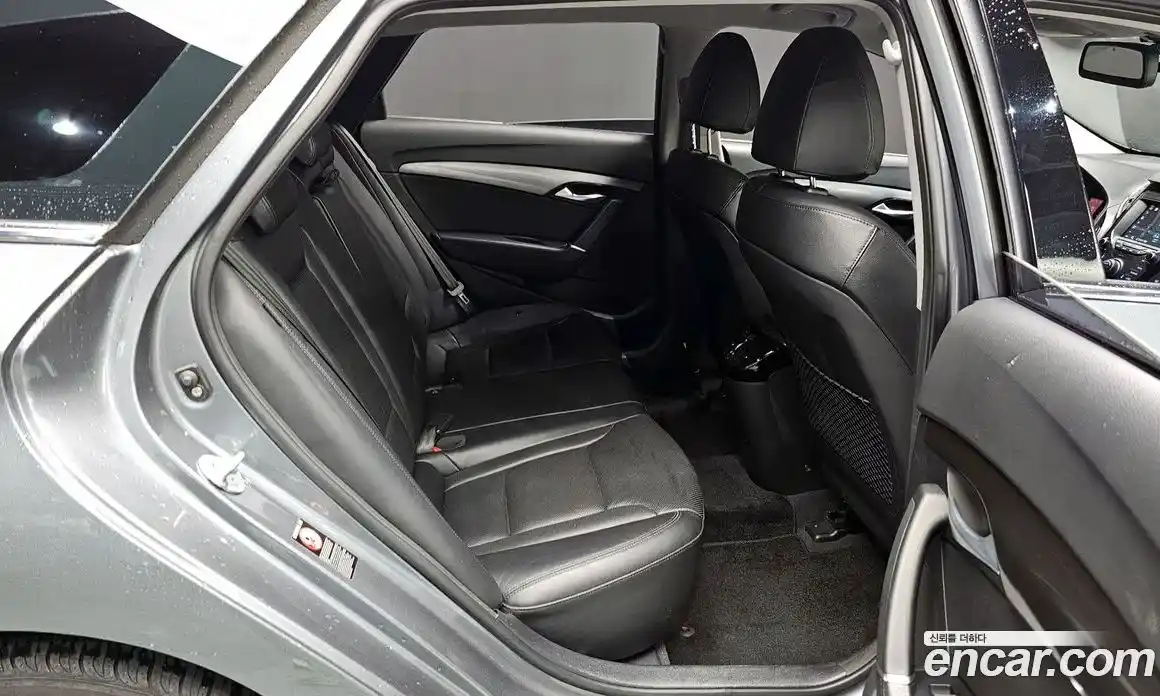 Hyundai i40 2018 1.7 Автомат в Москве № 7993, фото 19