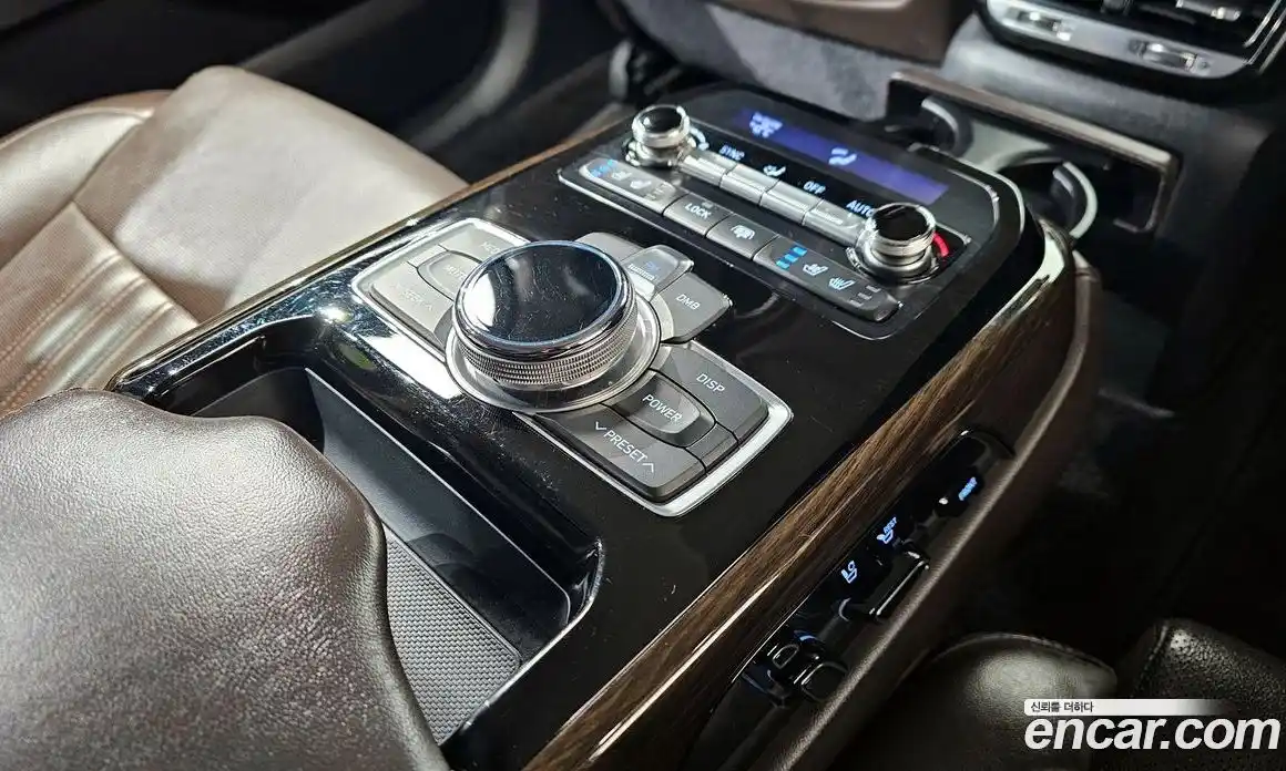 Genesis EQ900 2016 3.8 Автомат в Москве № 84463, фото 18