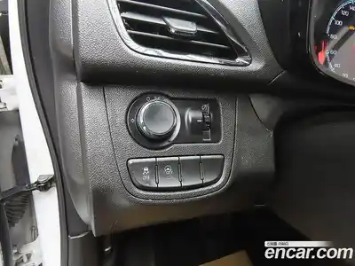 Chevrolet Spark 2017 1.0 Автомат в Москве № 97836, миниатюра 11
