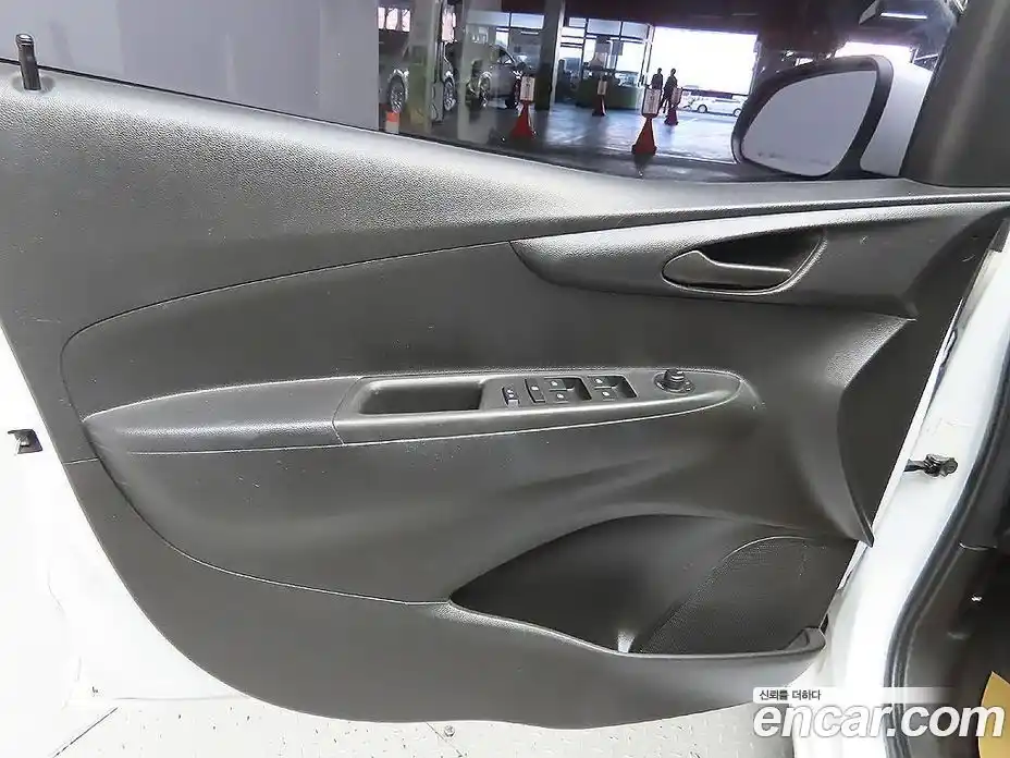 Chevrolet Spark 2017 1.0 Автомат в Москве № 97836, фото 10