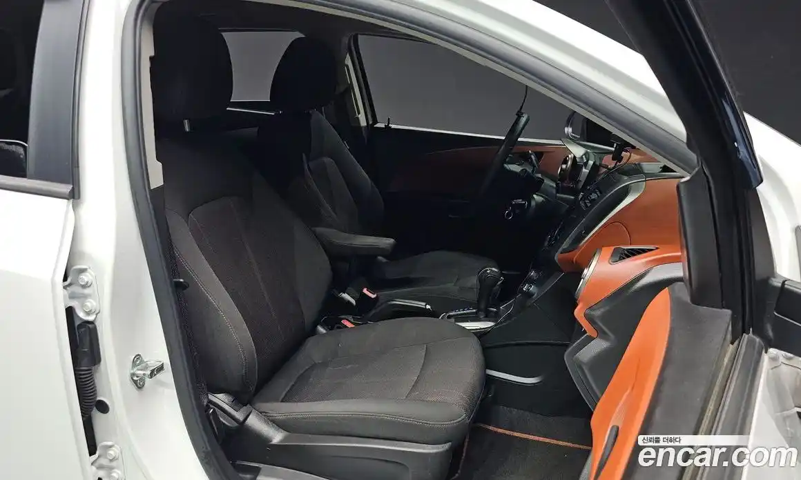 Chevrolet Aveo 2014 1.6 Автомат в Москве № 99808, фото 19