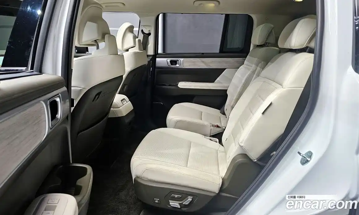 Hyundai Santa Fe 2024 1.6 Автомат в Москве № 108045, фото 12