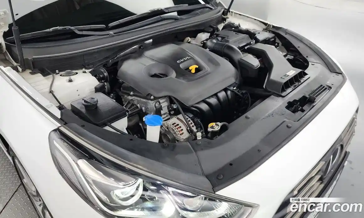 Hyundai Sonata 2019 2.0 Автомат в Москве № 108375, фото 18