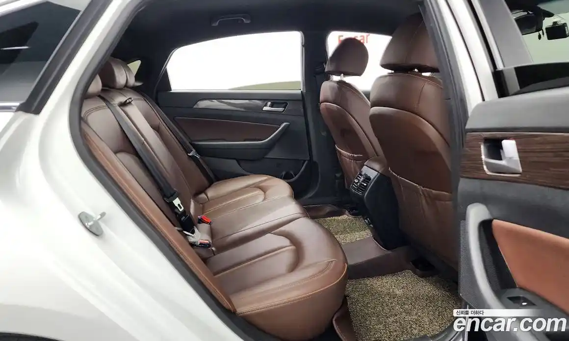 Hyundai Sonata 2019 2.0 Автомат в Москве № 108375, фото 4