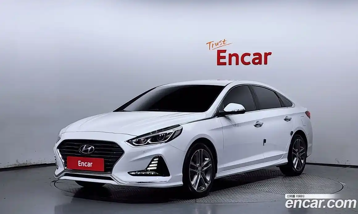 Hyundai Sonata 2019 2.0 Автомат в Москве № 108375, фото 5
