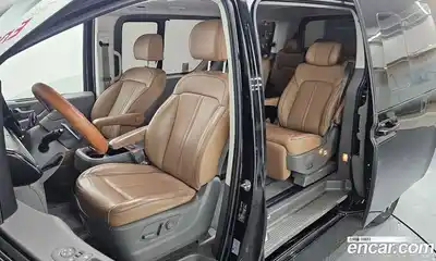 Hyundai Staria 2023 2.2 Автомат в Москве № 110694, миниатюра 10