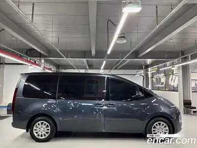 Hyundai Staria 2024 2.2 Автомат в Москве № 112085, миниатюра 5