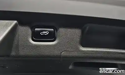 Hyundai Santa Fe 2022 1.6 Автомат в Москве № 112990, миниатюра 8