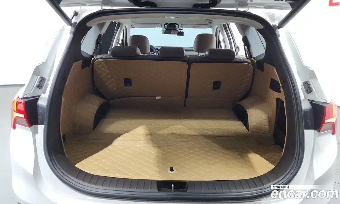 Hyundai Santa Fe 2023 2.5 Автомат в Москве № 113251, фото 19