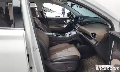 Hyundai Santa Fe 2023 2.5 Автомат в Москве № 113251, миниатюра 2