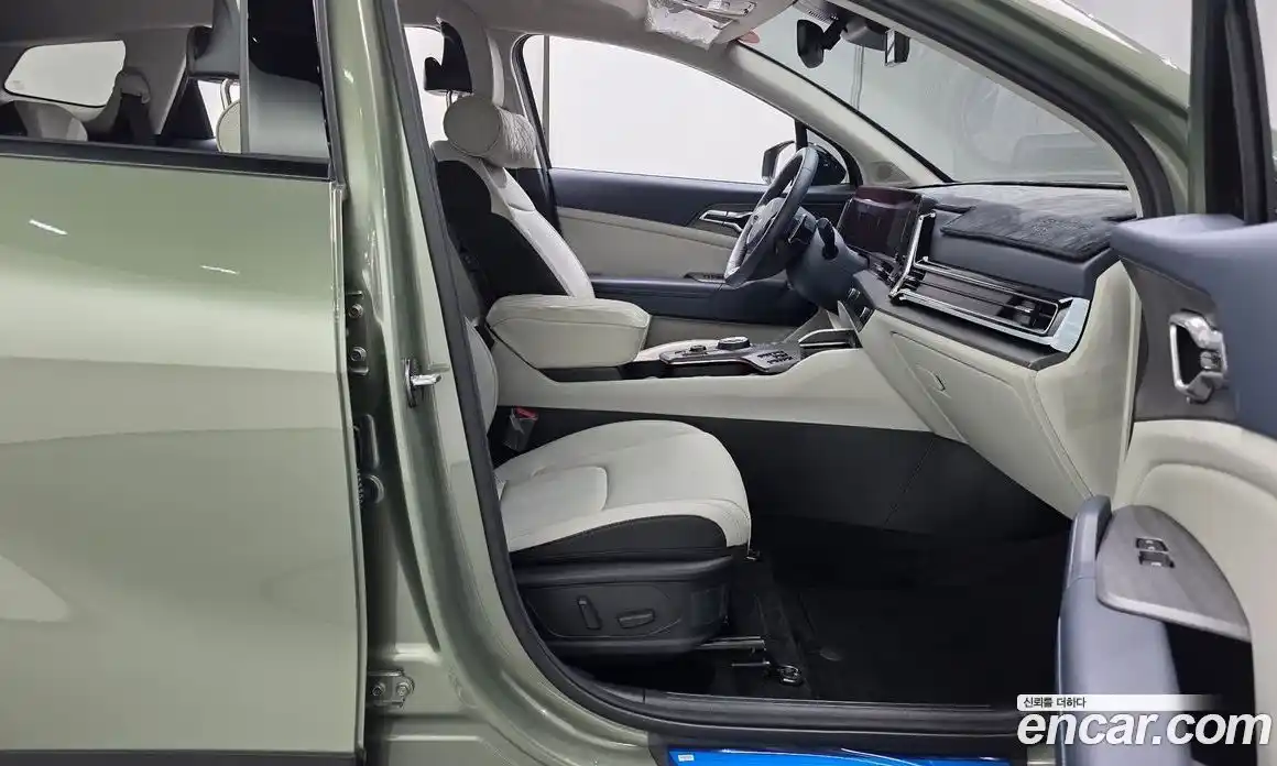 Kia Sportage 2023 1.6 Автомат в Москве № 114378, фото 3