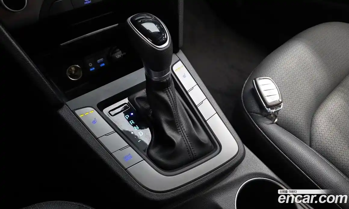 Hyundai Avante 2018 1.6 Автомат в Москве № 117204, фото 7