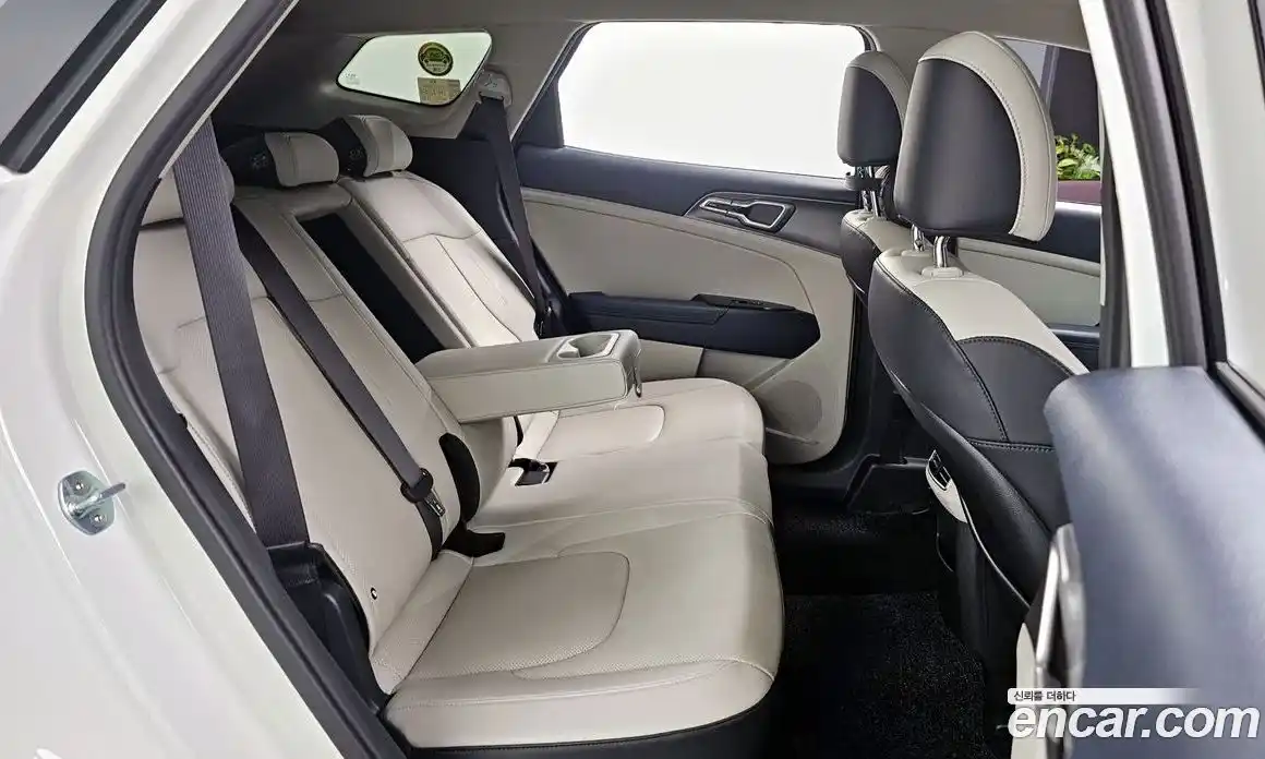 Kia Sportage 2023 1.6 Автомат в Москве № 122034, фото 13