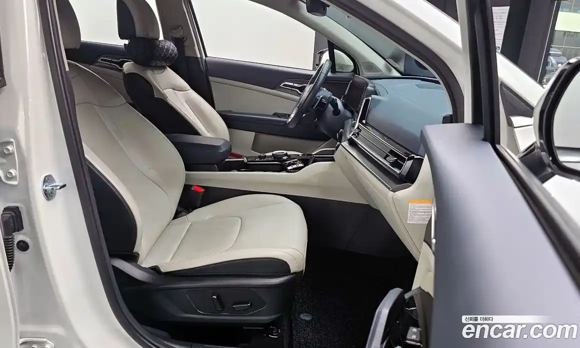 Kia Sportage 2023 1.6 Автомат в Москве № 122034, фото 16