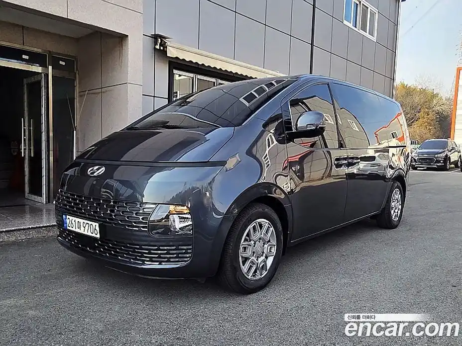 Hyundai Staria 2022 2.2 Автомат в Москве № 122395, фото 1