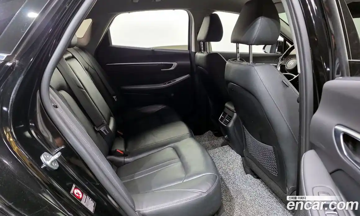 Hyundai Sonata 2022 1.6 Автомат в Москве № 123301, фото 12