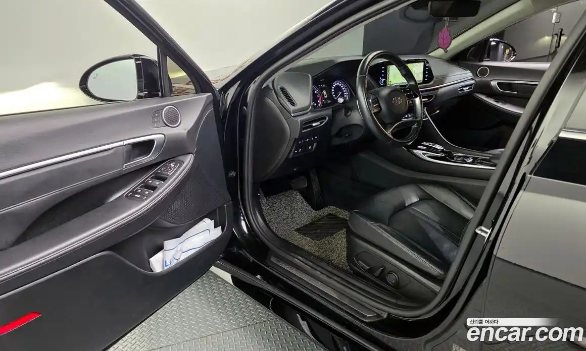 Hyundai Sonata 2022 1.6 Автомат в Москве № 123301, фото 10