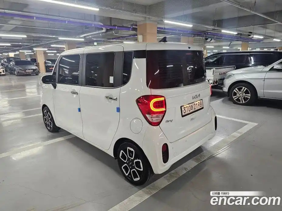 Kia Ray 2022 1.0 Автомат в Москве № 123781, фото 4