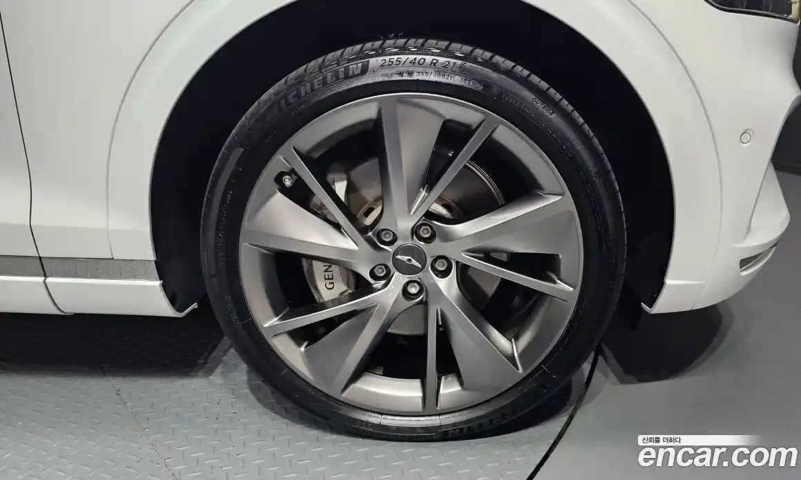 Genesis GV70 2023 2.5 Автомат в Москве № 13087, фото 16