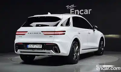 Genesis GV70 2023 2.5 Автомат в Москве № 13087, миниатюра 2