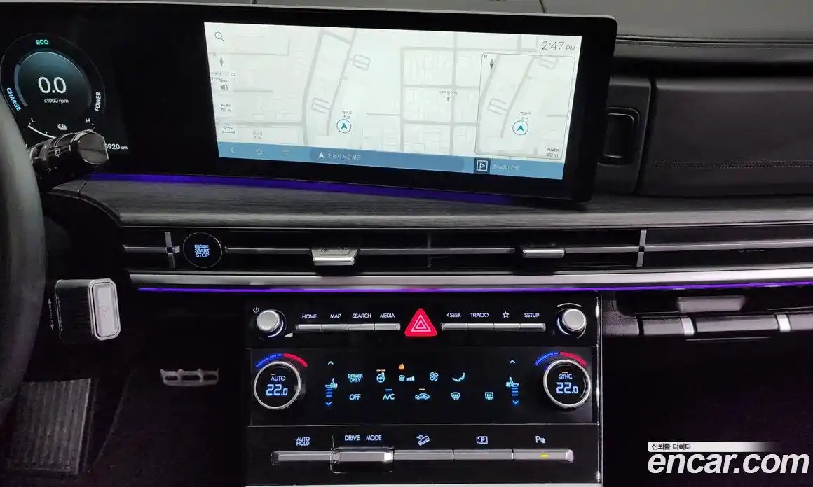 Hyundai Santa Fe 2024 1.6 Автомат в Москве № 131067, фото 17