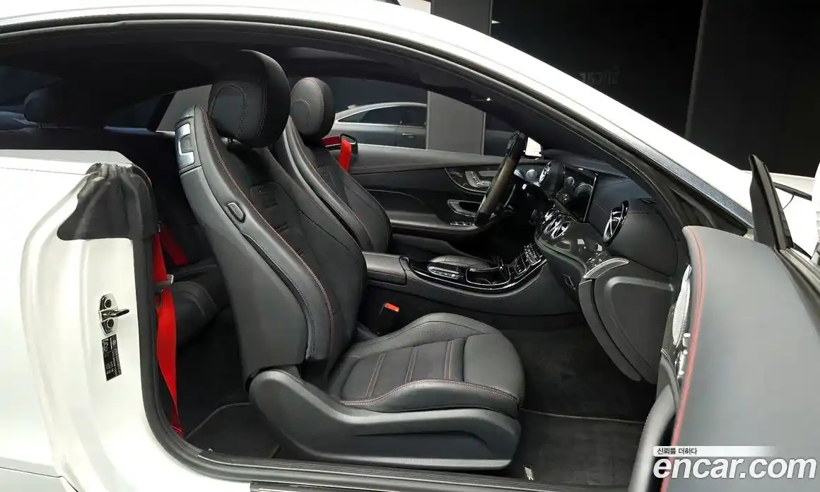 Mercedes-Benz E-Class 2021 3.0 Автомат в Москве № 137484, фото 4