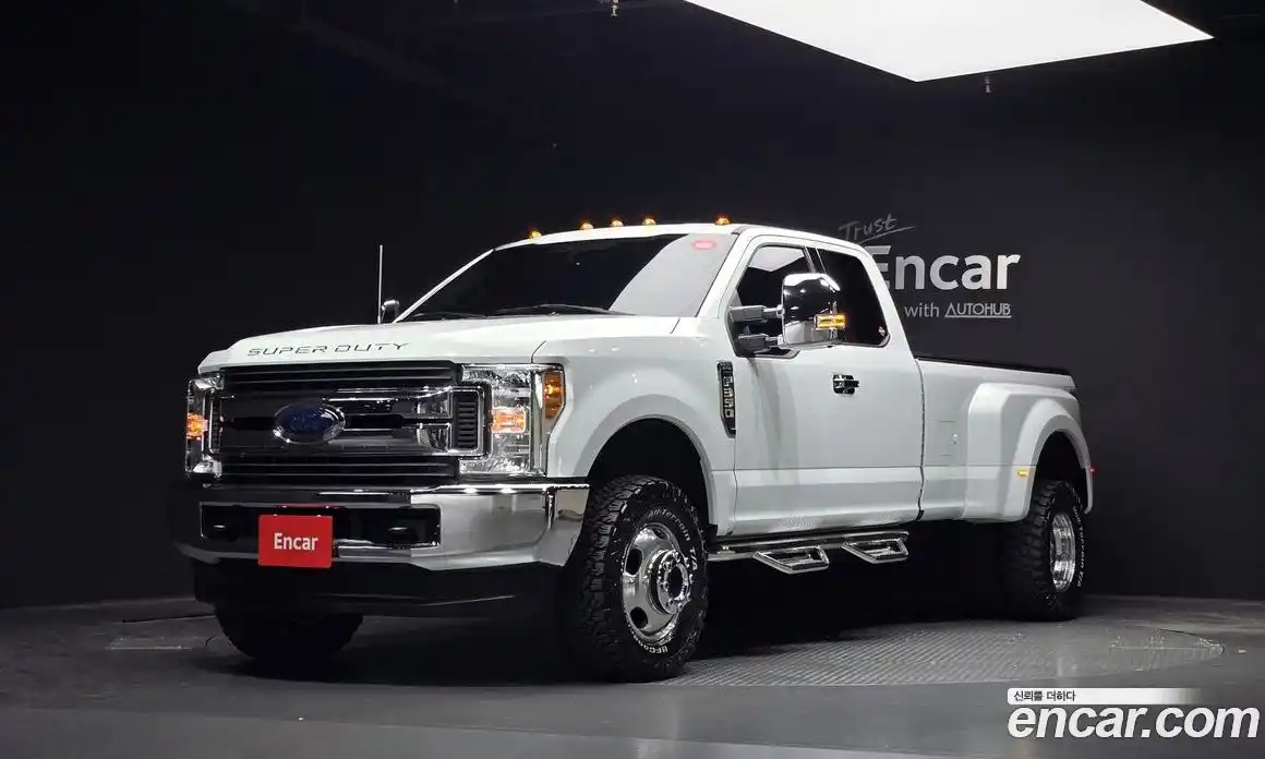 Ford F350 2019 6.2 Автомат в Москве № 160970, фото 3