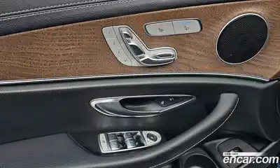 Mercedes-Benz E-Class 2022 2.0 Автомат в Москве № 161601, миниатюра 12