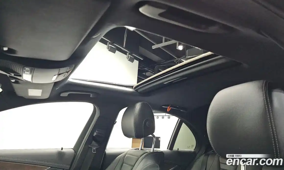 Mercedes-Benz E-Class 2022 2.0 Автомат в Москве № 161601, фото 18