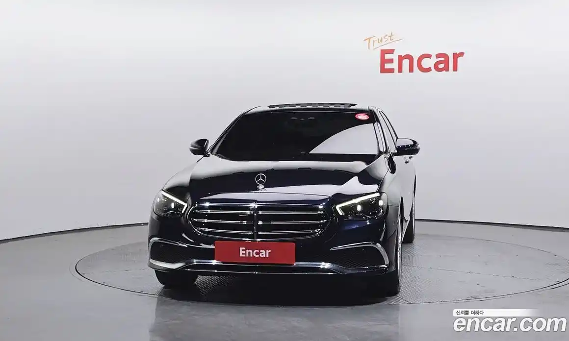 Mercedes-Benz E-Class 2022 2.0 Автомат в Москве № 161601, фото 3