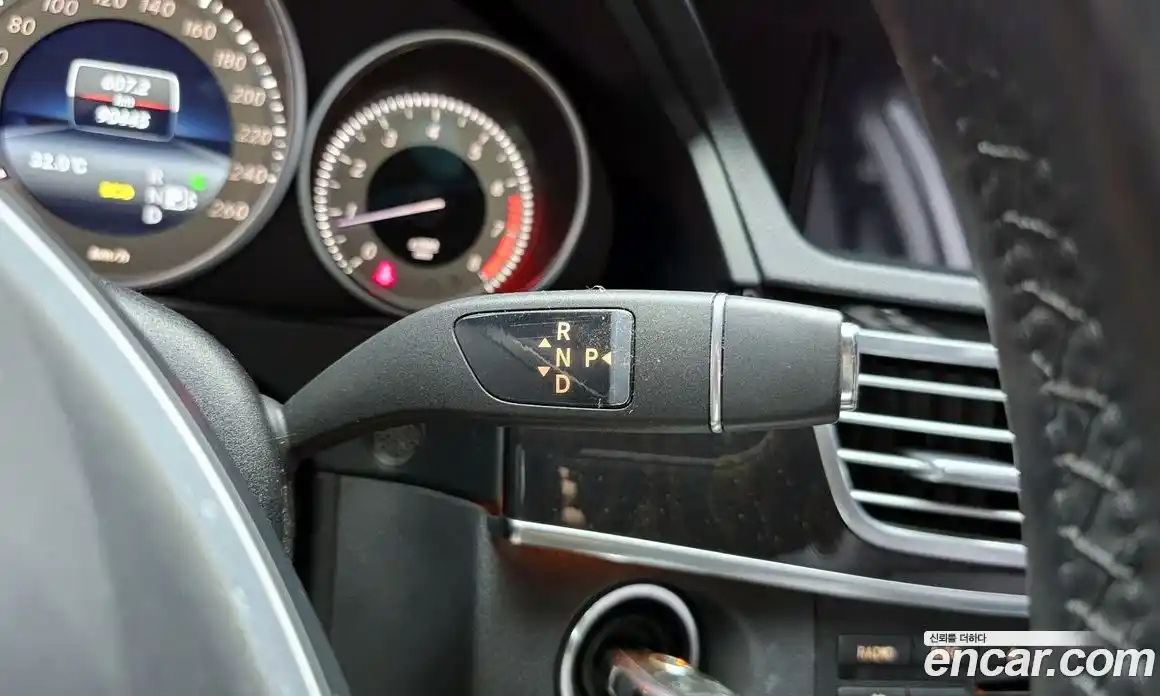 Mercedes-Benz E-Class 2015 2.0 Автомат в Москве № 161781, фото 15