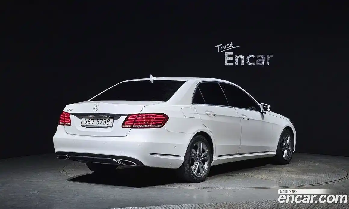 Mercedes-Benz E-Class 2015 2.0 Автомат в Москве № 161781, фото 18