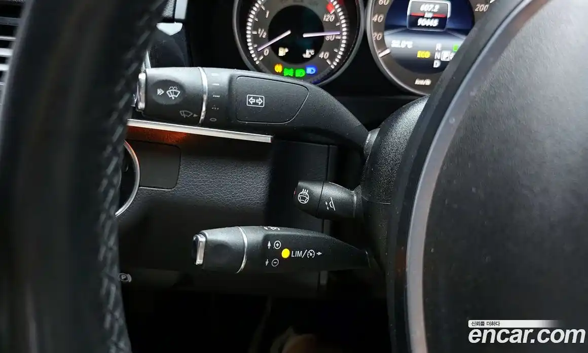 Mercedes-Benz E-Class 2015 2.0 Автомат в Москве № 161781, фото 19