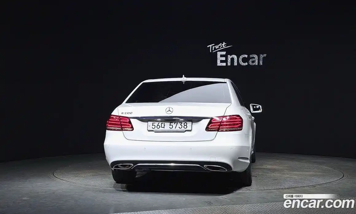 Mercedes-Benz E-Class 2015 2.0 Автомат в Москве № 161781, фото 20