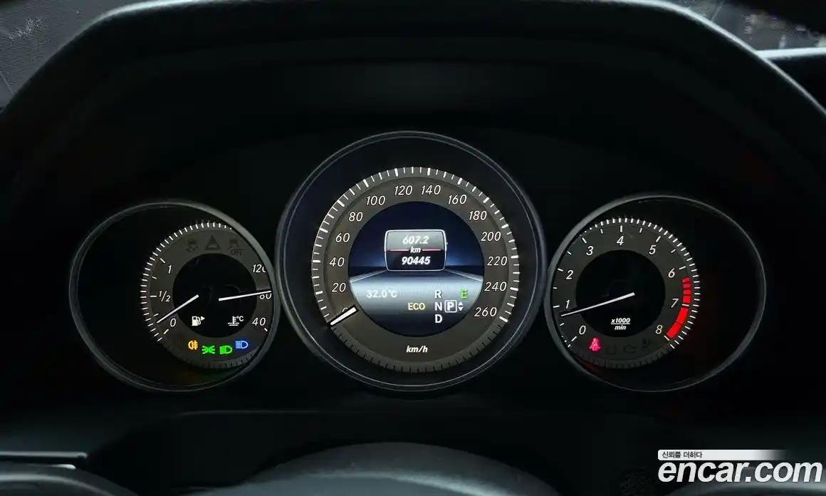 Mercedes-Benz E-Class 2015 2.0 Автомат в Москве № 161781, фото 5