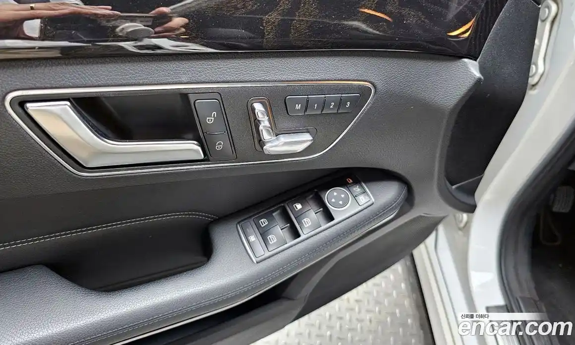 Mercedes-Benz E-Class 2015 2.0 Автомат в Москве № 161781, фото 7