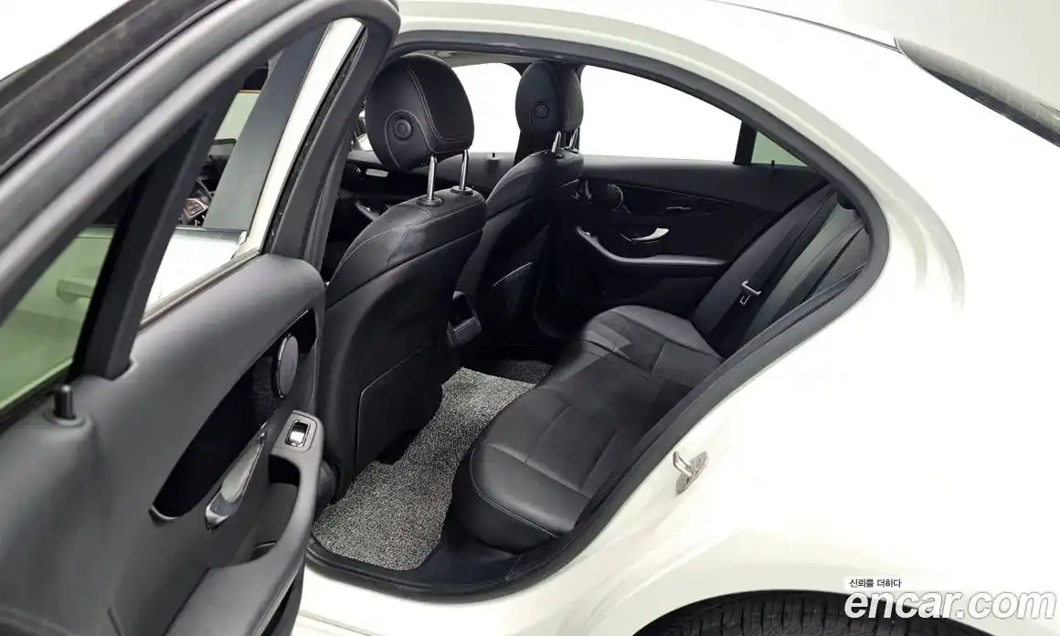 Mercedes-Benz C-Class 2017 1.6 Автомат в Москве № 162032, фото 13