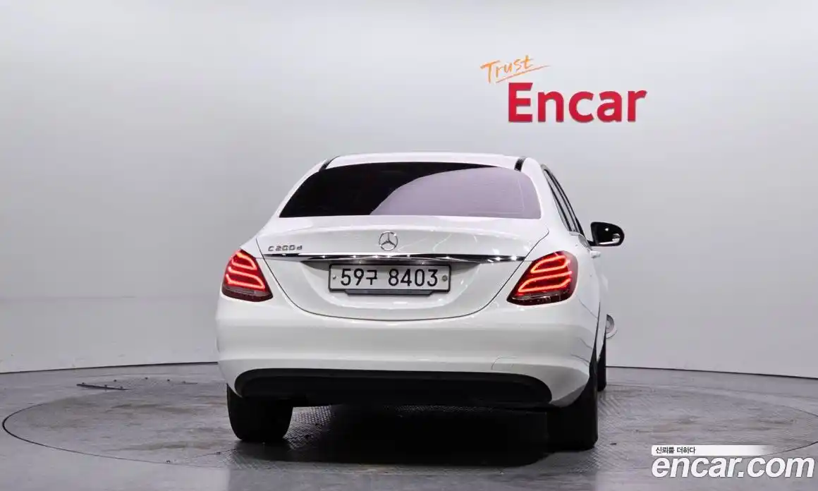 Mercedes-Benz C-Class 2017 1.6 Автомат в Москве № 162032, фото 17