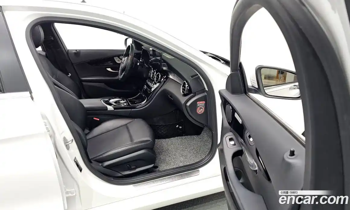 Mercedes-Benz C-Class 2017 1.6 Автомат в Москве № 162032, фото 6