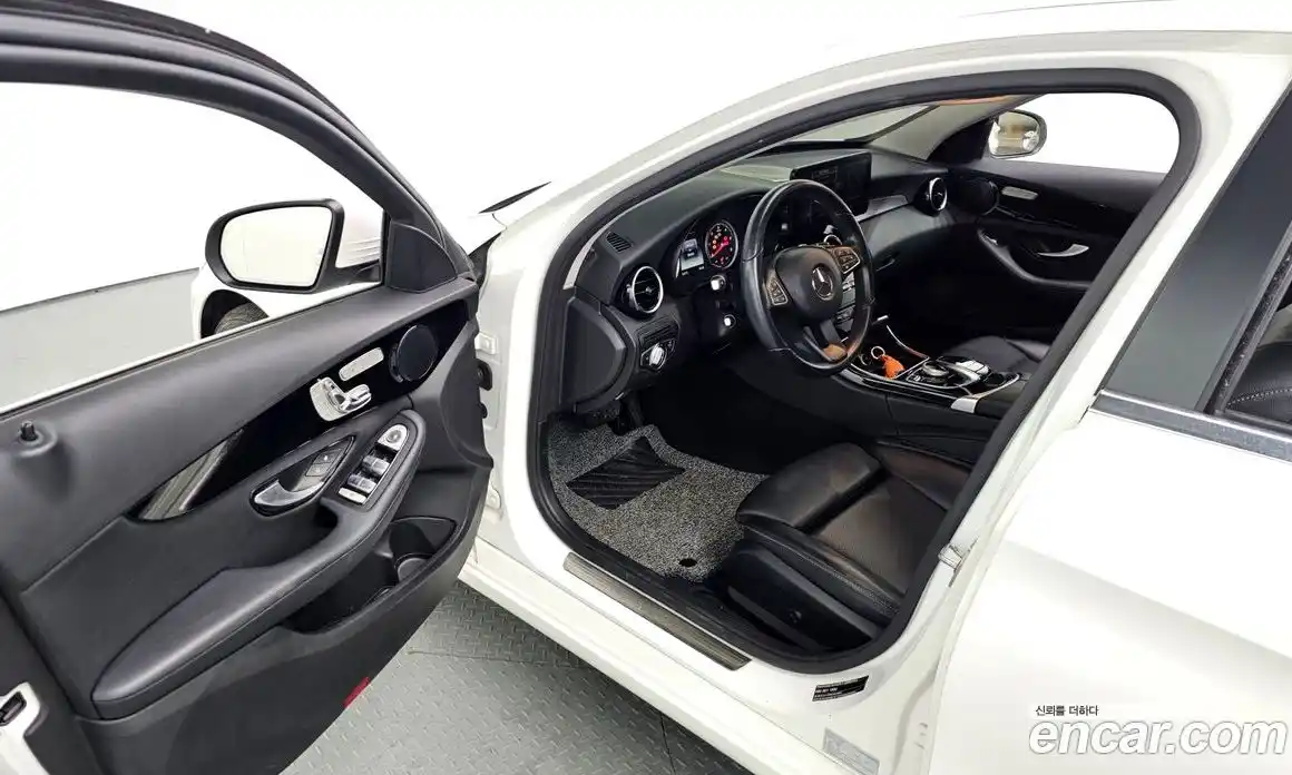 Mercedes-Benz C-Class 2017 1.6 Автомат в Москве № 162032, фото 8