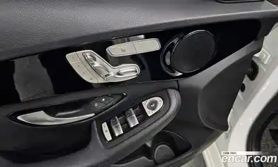 Mercedes-Benz C-Class 2017 1.6 Автомат в Москве № 162032, миниатюра 9