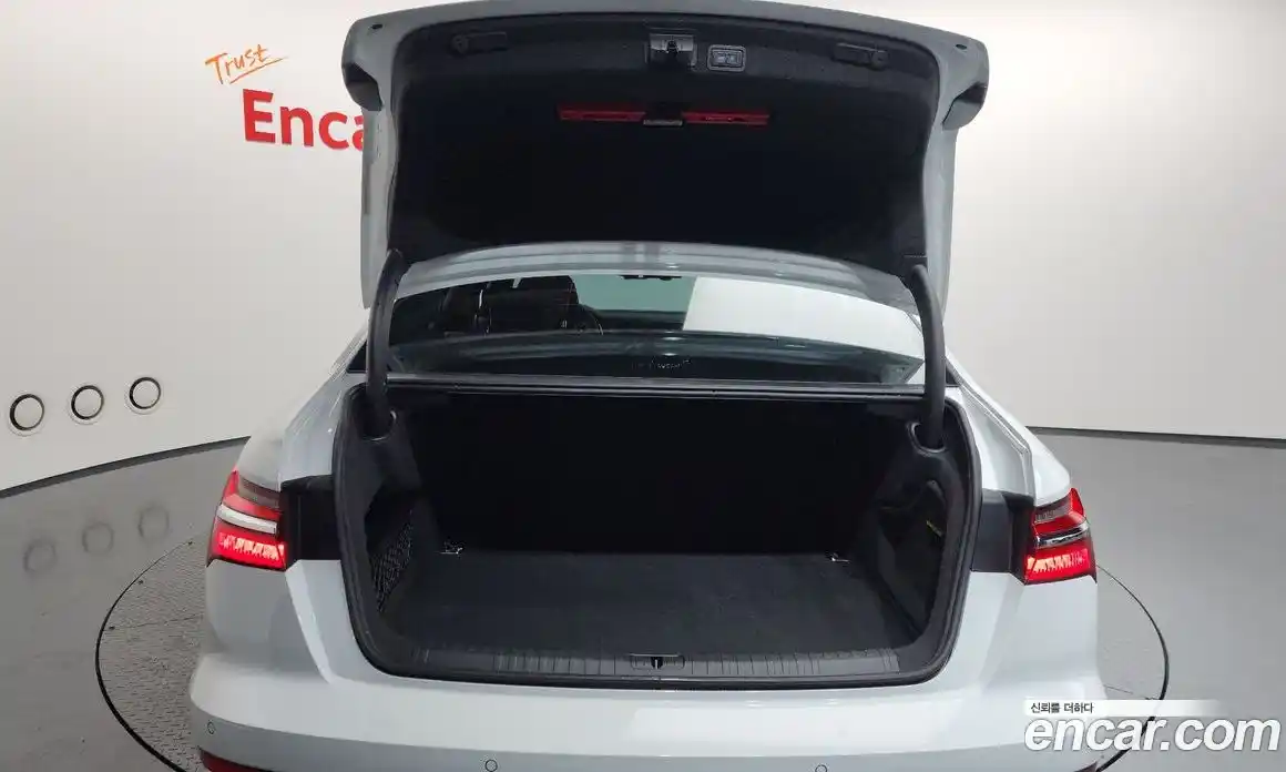 Audi A6 2023 2.0 Автомат в Москве № 162357, фото 18