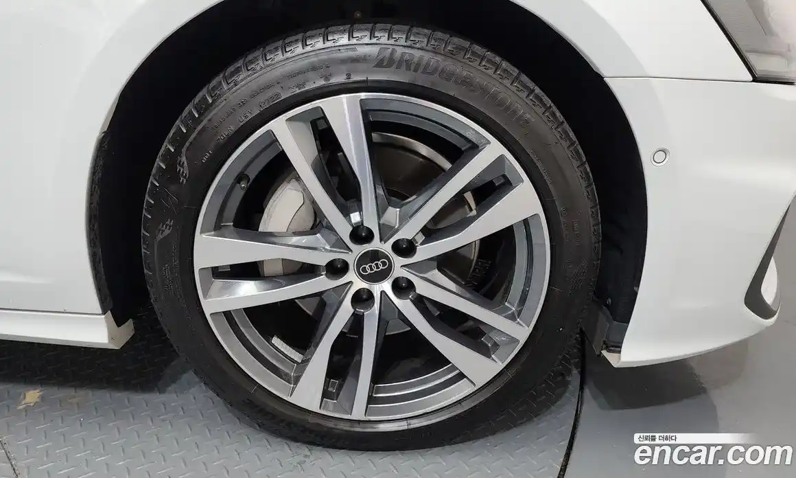 Audi A6 2023 2.0 Автомат в Москве № 162357, фото 4